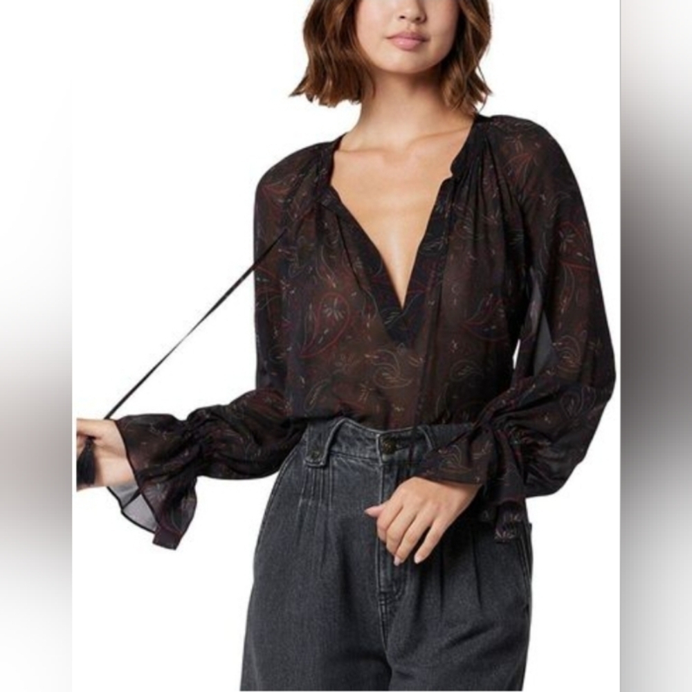Joie cecarina shirt.